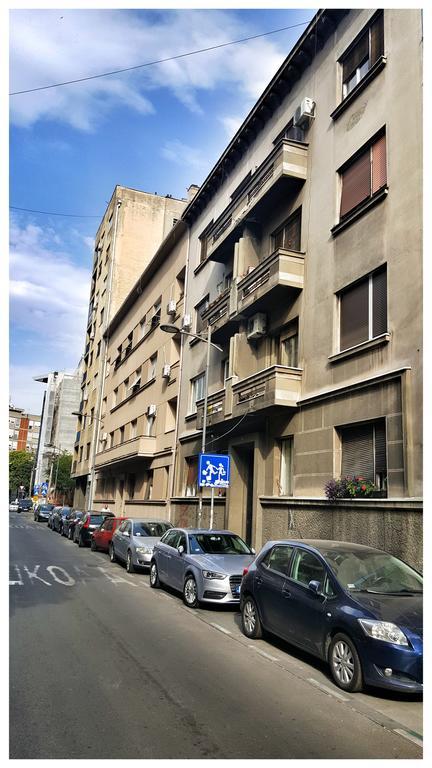 Apartment Cherry Queen Belgrado Exterior foto